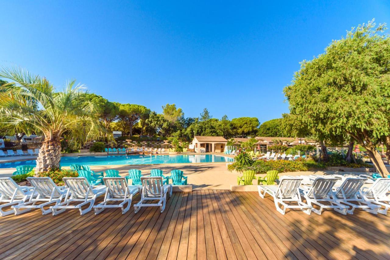 Luxe Chalet Voor 5 Personen Op Camping Lei Suves - Joycasa Hotel Roquebrune-sur Argens Kültér fotó